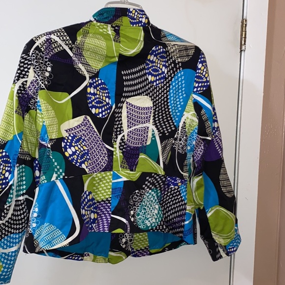 Beautiful blazer - Picture 3 of 8